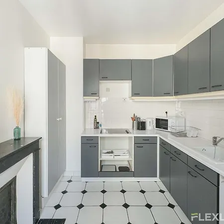 Flexliving - - Bausset * Париж