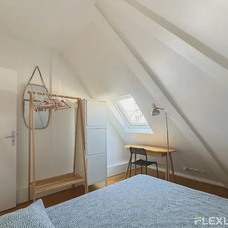 Flexliving - - Bausset *